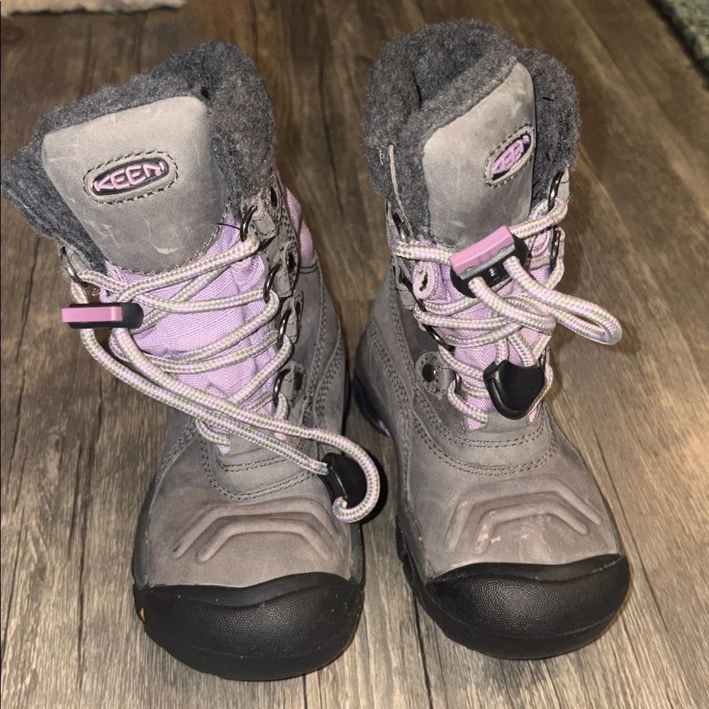 KEEN  Little Kids' Snow Troll - NWOT size 9